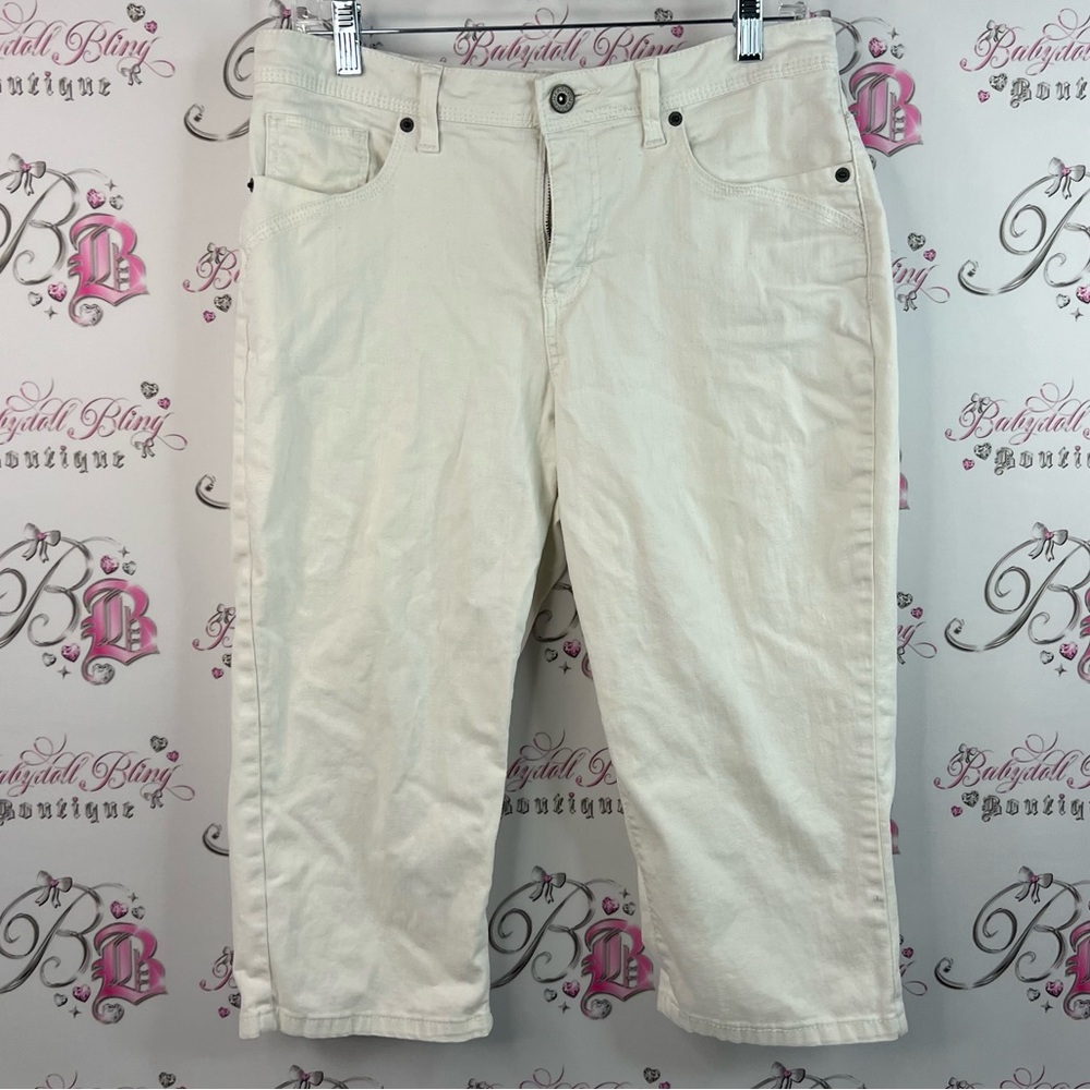 Merona capri cropped white Cream silver details bottoms Cropped Pants